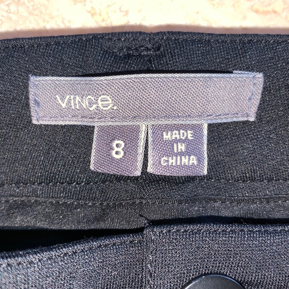 VINCE jeans, sleek skinny, high waist, monogram button, classic 5 pockets. 8 - Picture 12 of 17